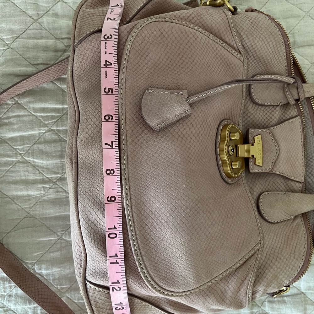 Beautiful Shape, Soft Leather, Soft Color - image 6